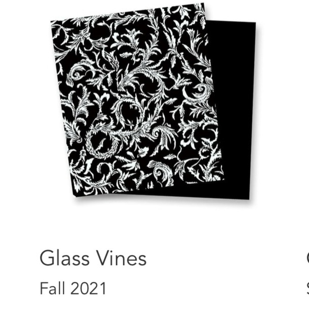 New VERA BRADLEY Glass Vines Lighten Up Two-Pack Collapsible Travel Pet Bowls - Picture 13 of 13